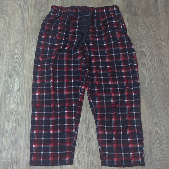 ❤️5/$25 Men Izod Red and Black Plaid Pajama Pants - Picture 1 of 6